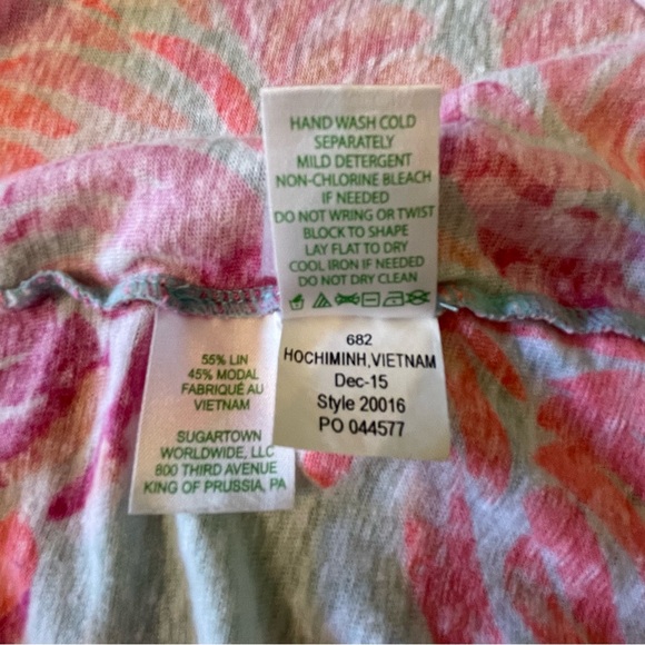 LILLY PULITZER Sarah Top Tee in Love Birds Print Linen Blend Pink Blue Sz Large - Picture 6 of 8